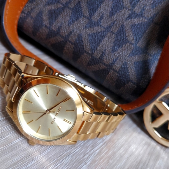 Gold Michael Kors Watch - Picture 2 of 7